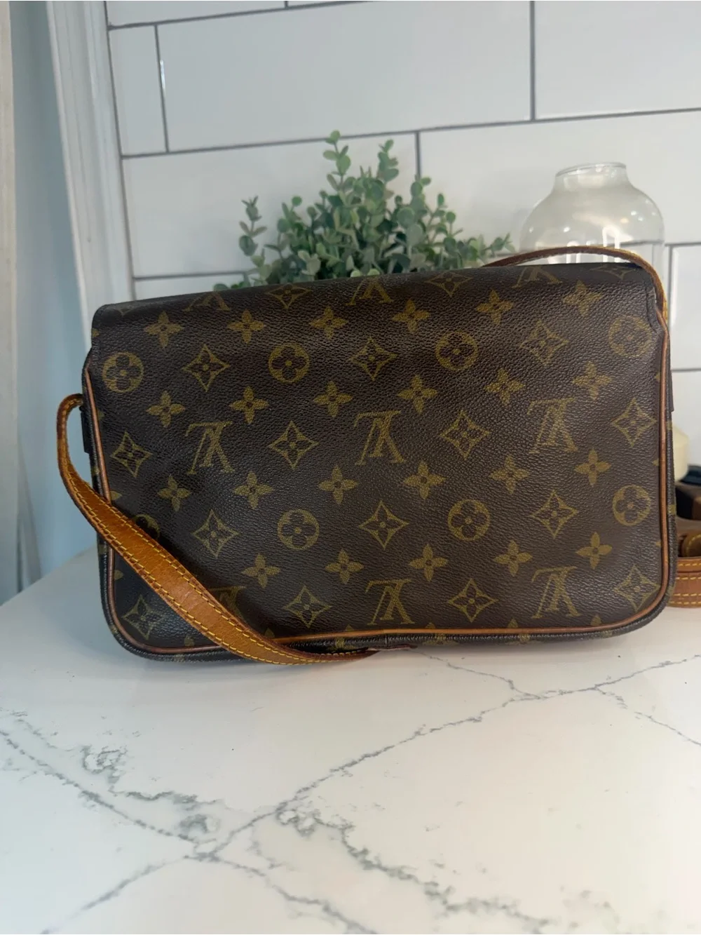 Authentic Louis Vuitton Saint Germain 28 – Vintage 1999 with printed COA