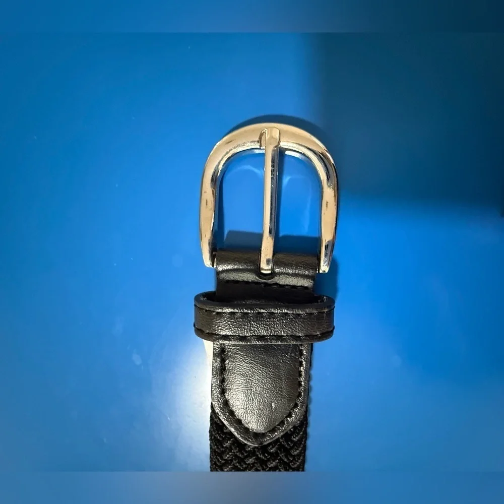 Men's Black Braided Leather Belt. Size Small. Perfect Condition.