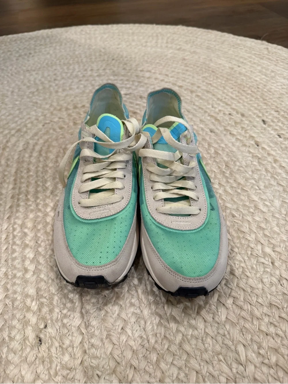 Nike lightweight women’s