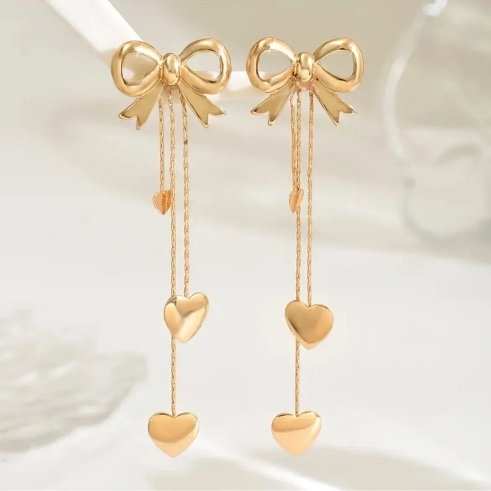 REVOLVE favorite cascading
