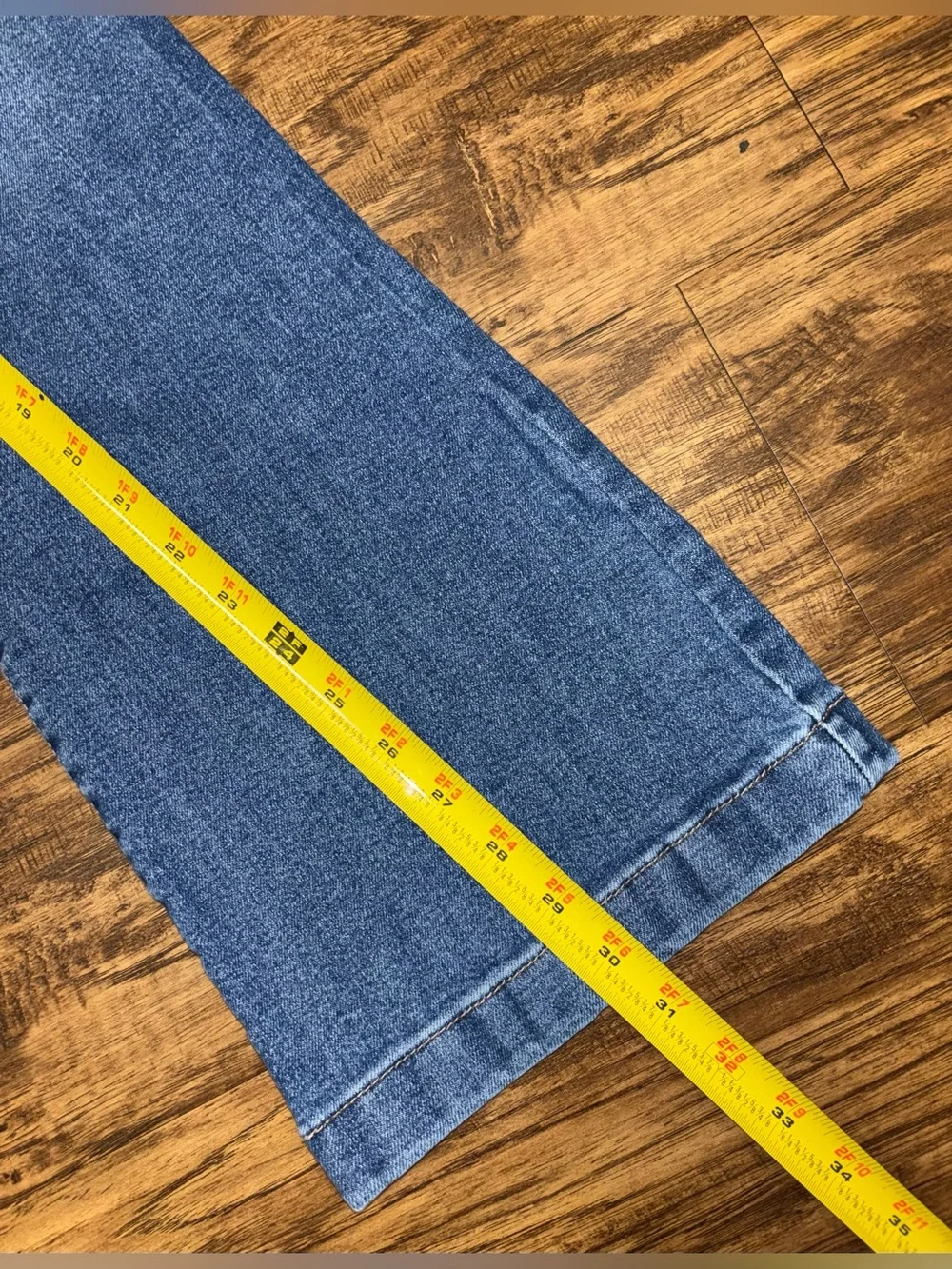 Wonderly High Rise Flare Jeans Size 6