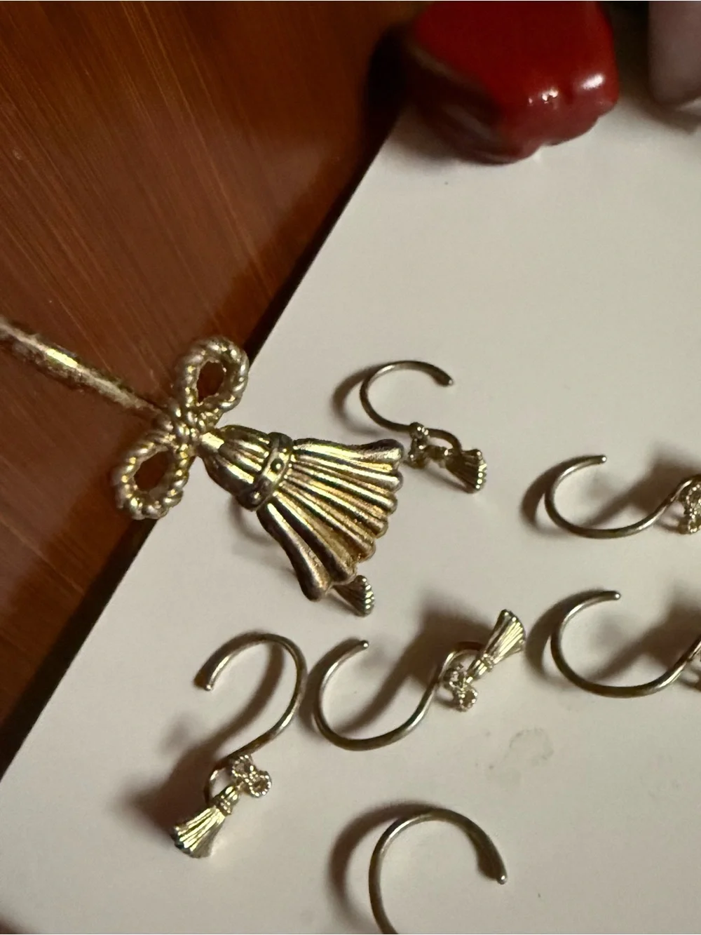 Gold Metal Tassel shower curtains hooks