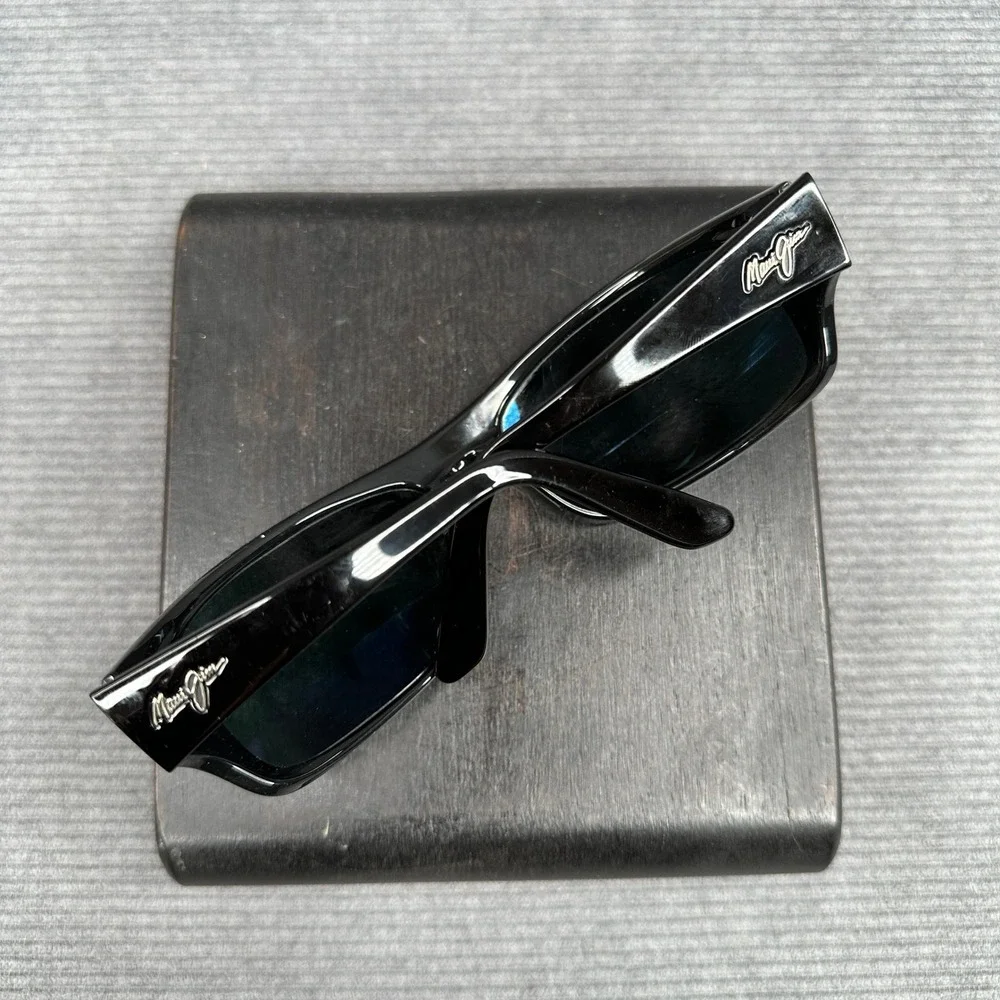 Maui Jim Peahi MJ 202-02 Black Wrap Sunglasses Italy 65-19-120