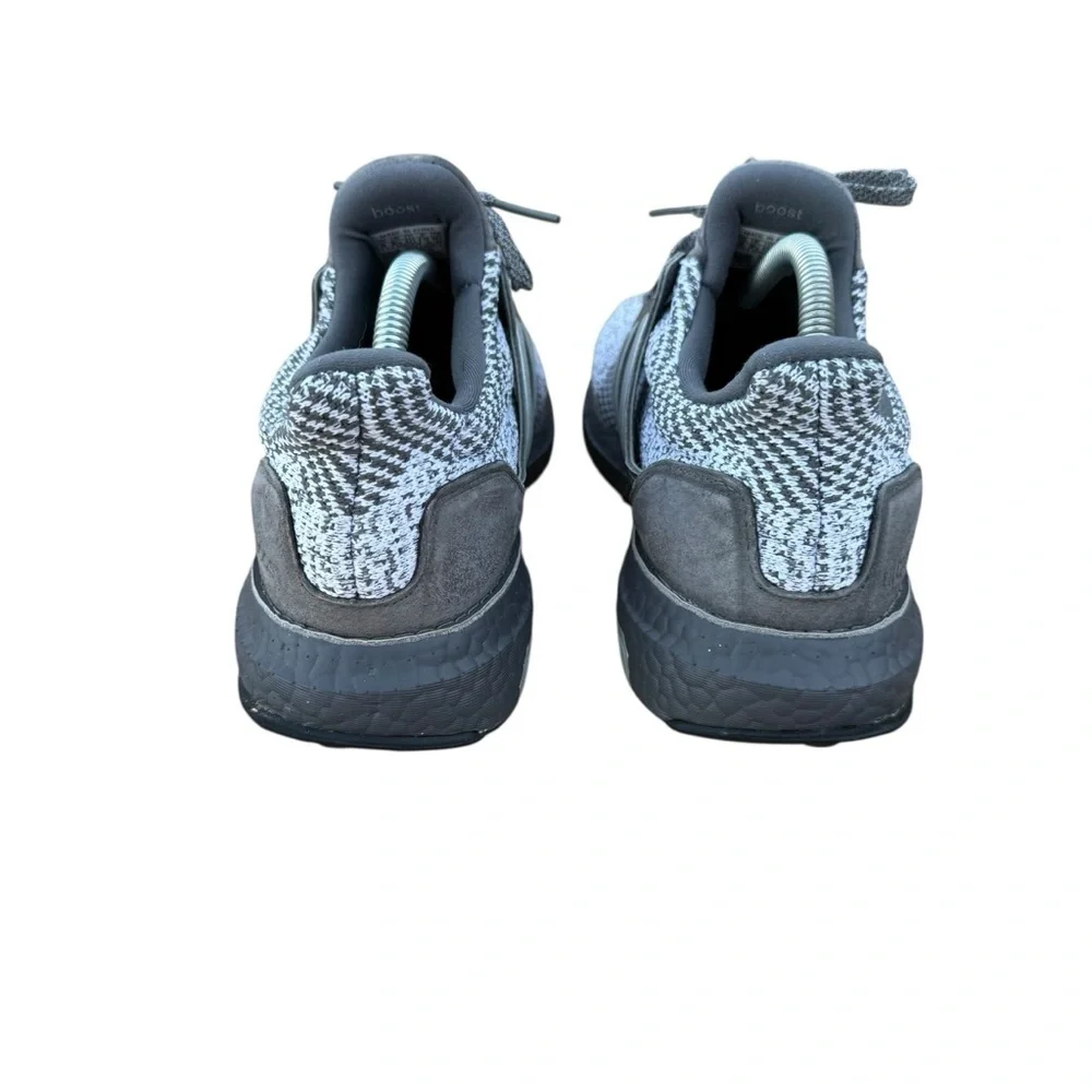 Adidas Ultra Boost Sneakers Mens 9