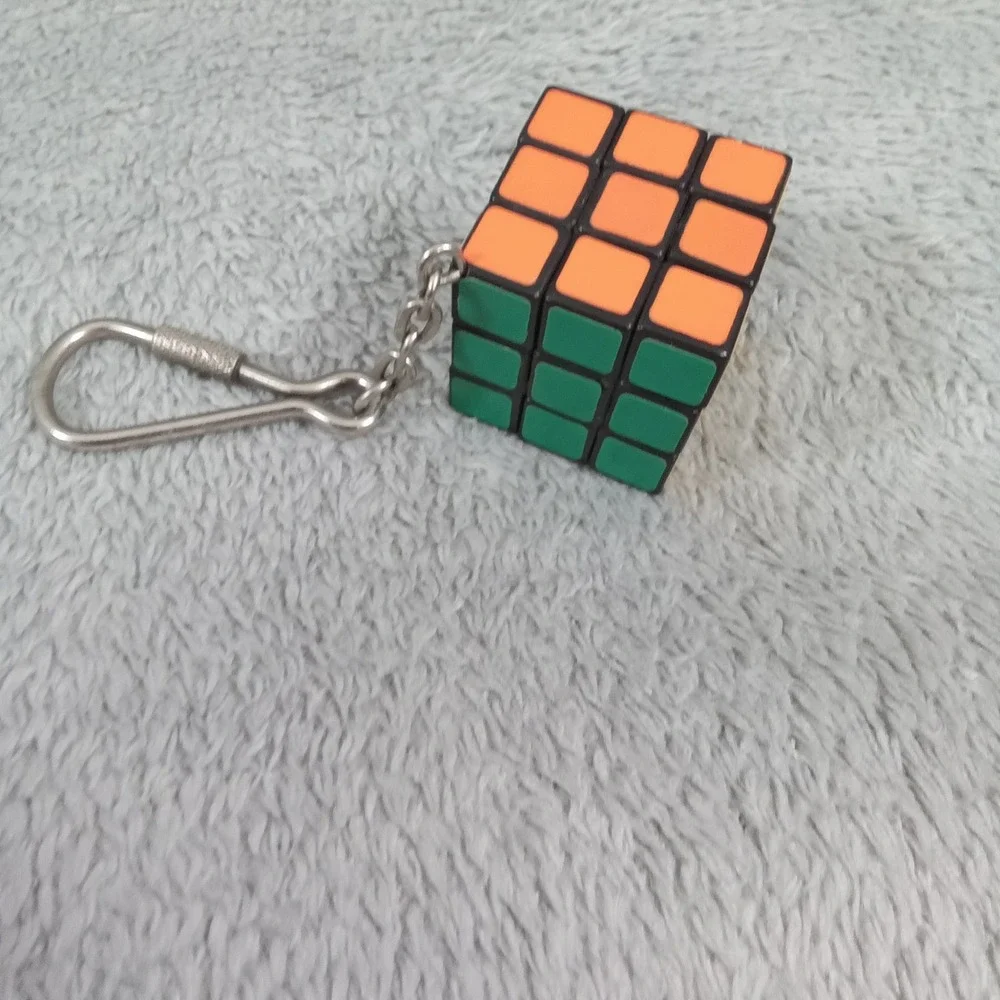 Rubiks classic rubiks