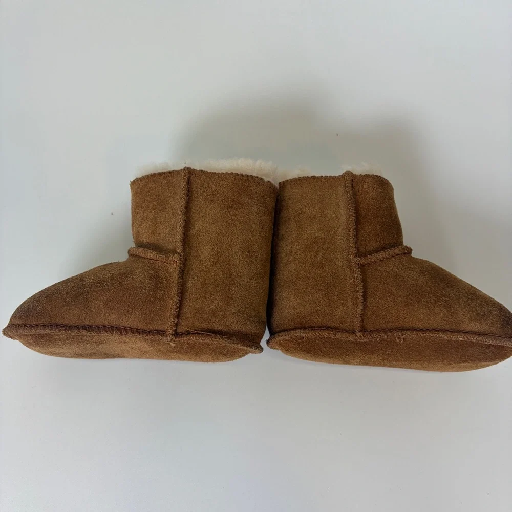 UGG adorable little