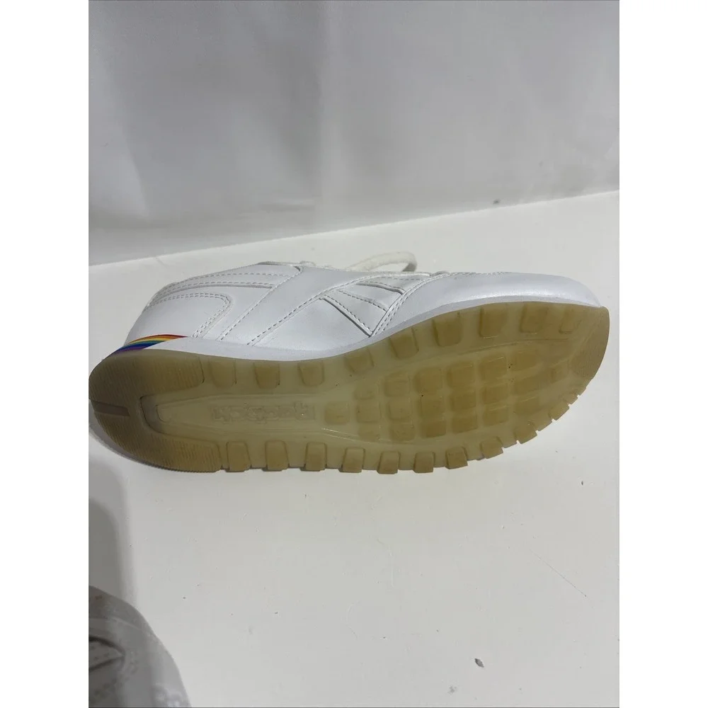 Reebok Harman Run Pride Shoes White/Rainbow Men's Size 5.5 FY5311 Pride Month