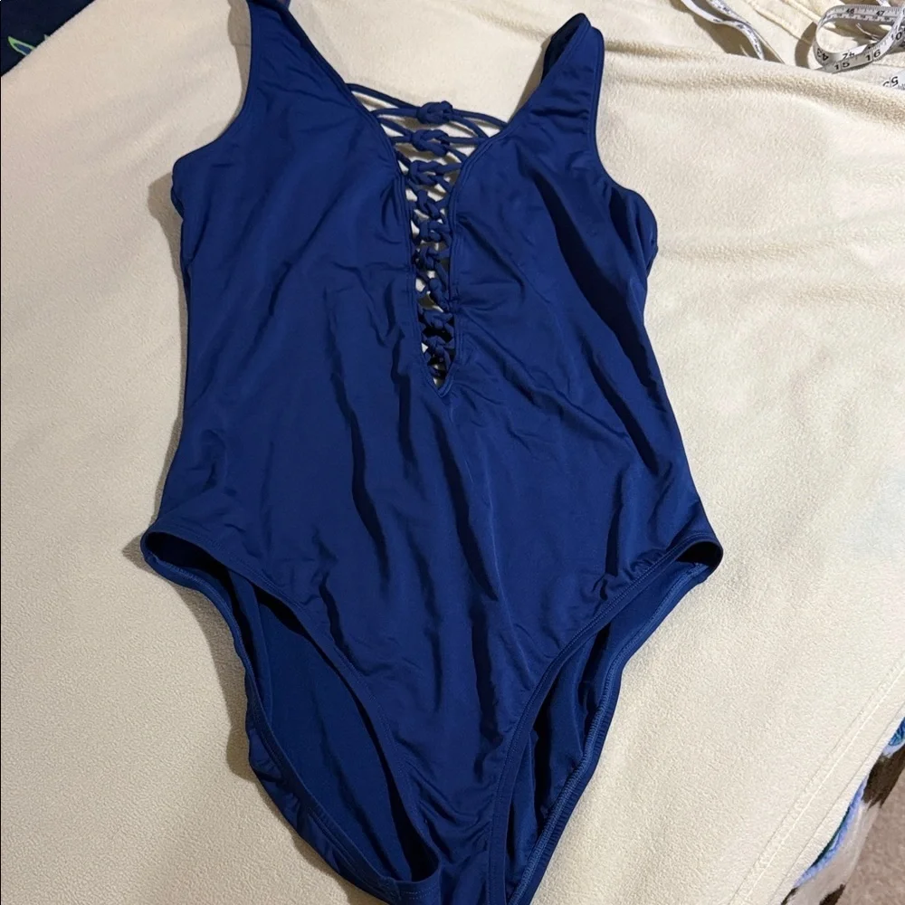 Lilly Pulitzer elegant navy