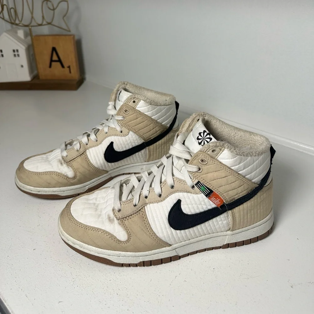 Nike Dunk High SE Sail Tan Sneakers | Men’s 7.5 / Women’s 9 Casual Gym Shoes