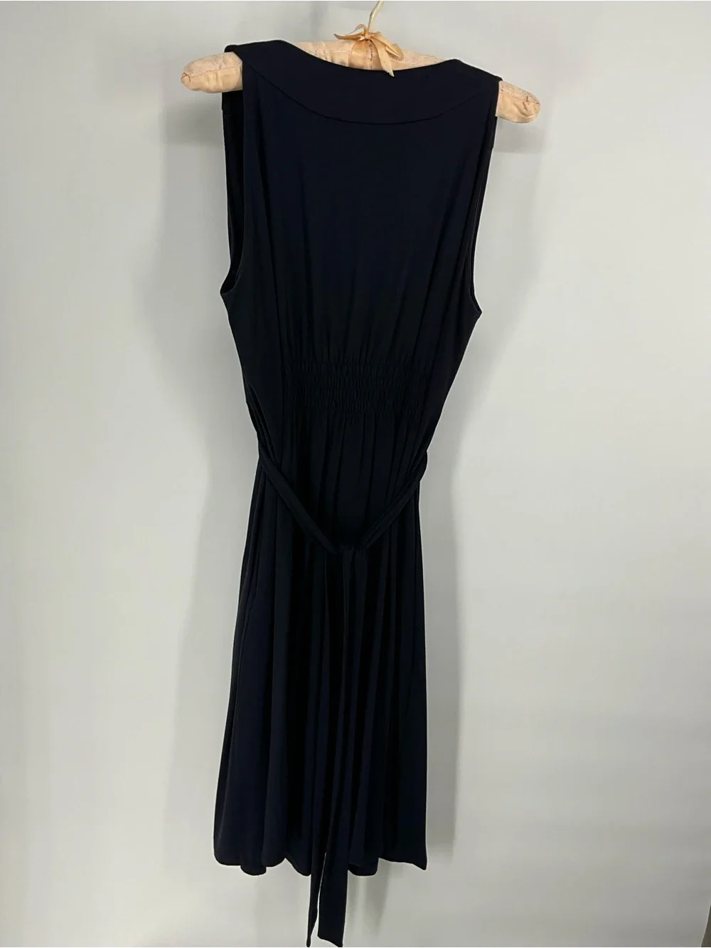 Nicole Navy V‑Neck Pleated Mini Rayon Dress with Beaded Waist M