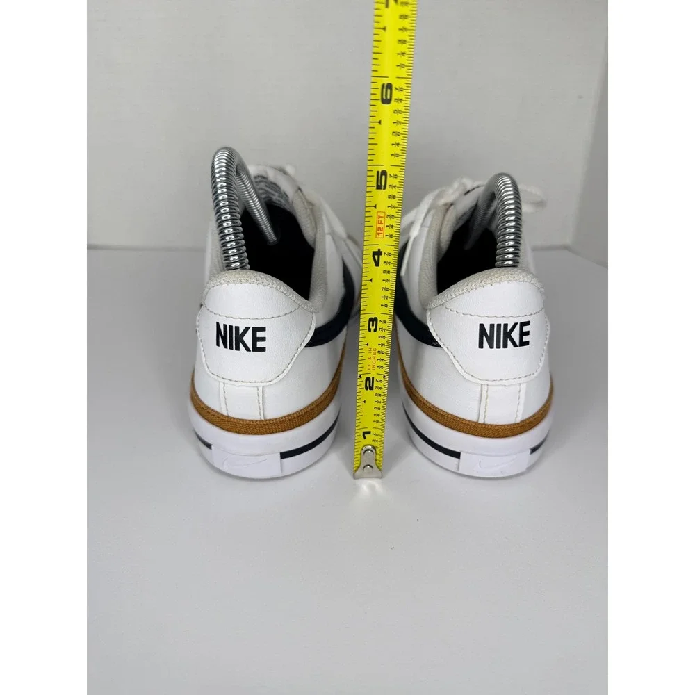 Nike court legacy