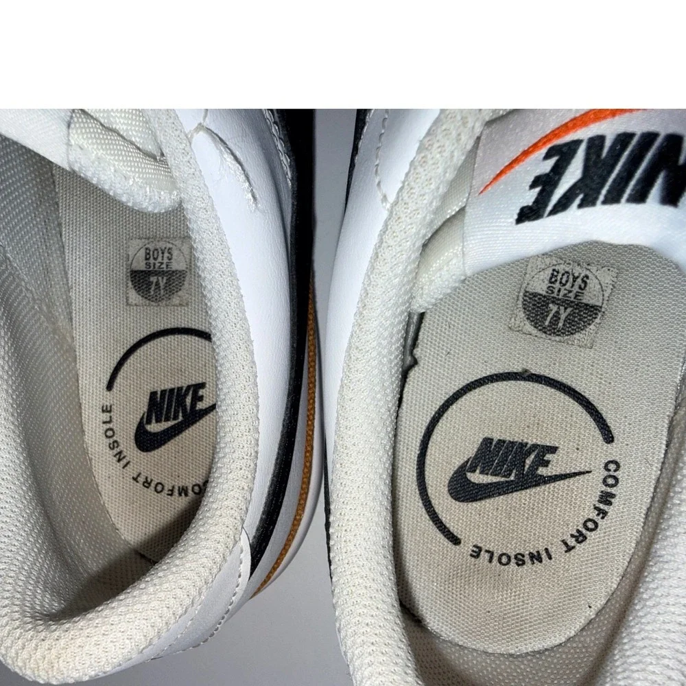 Nike court legacy