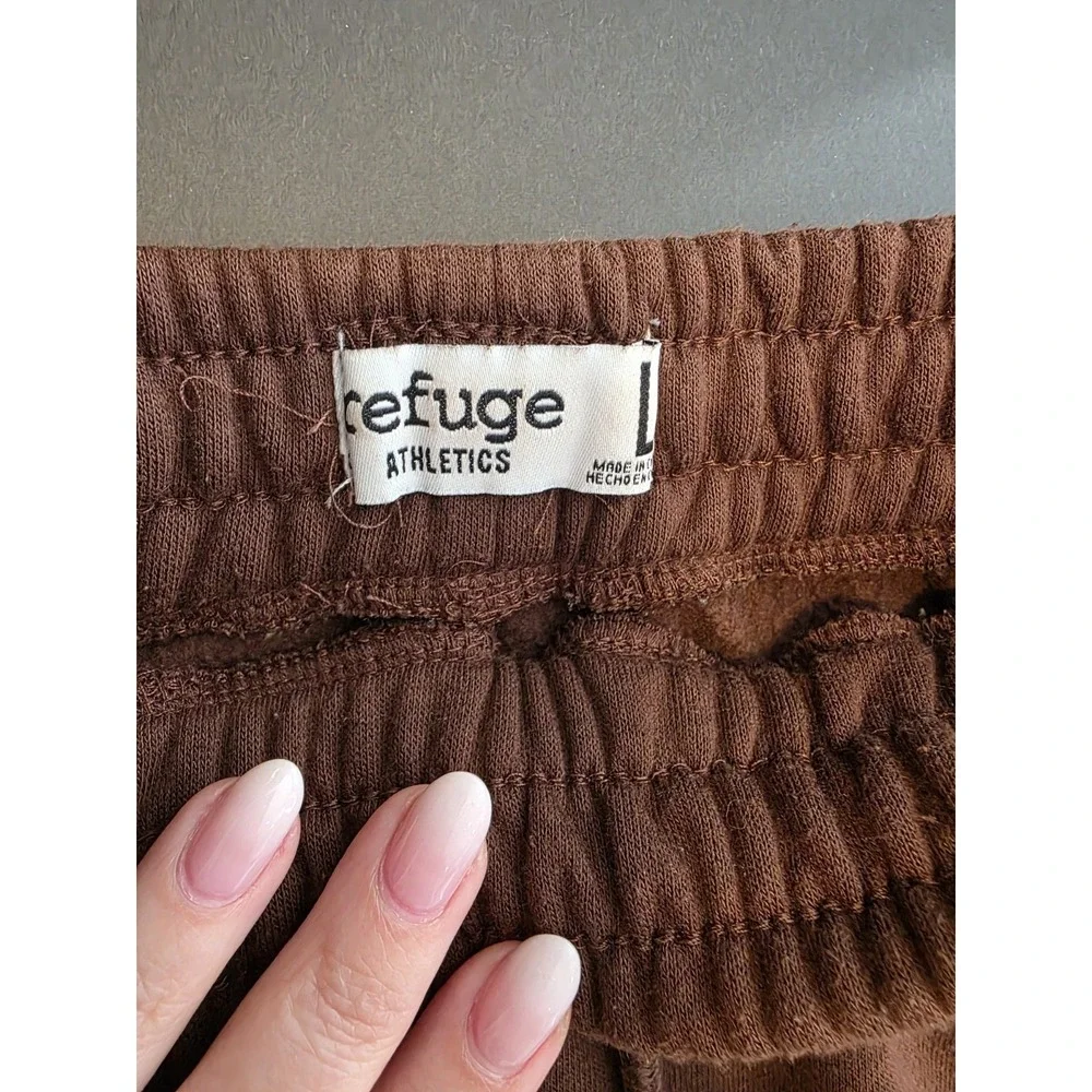 Refuge Athletics sporty preppy