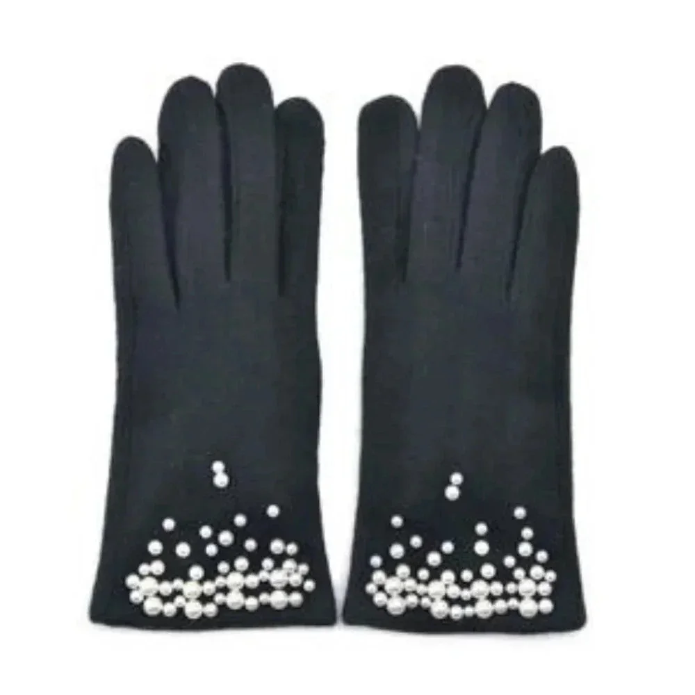 Undefined gloves equipped