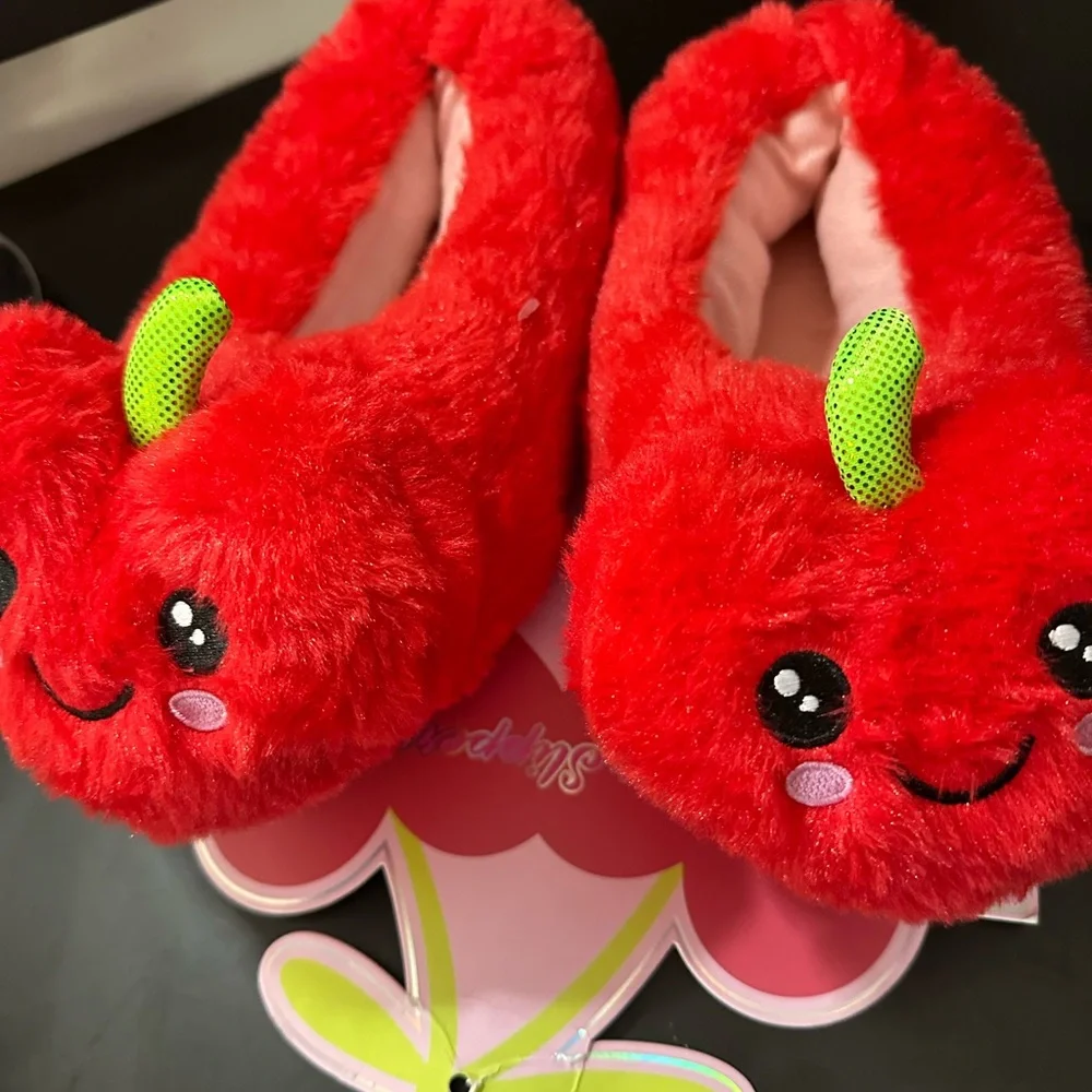 Cozy Slippers 🍒 slippers new