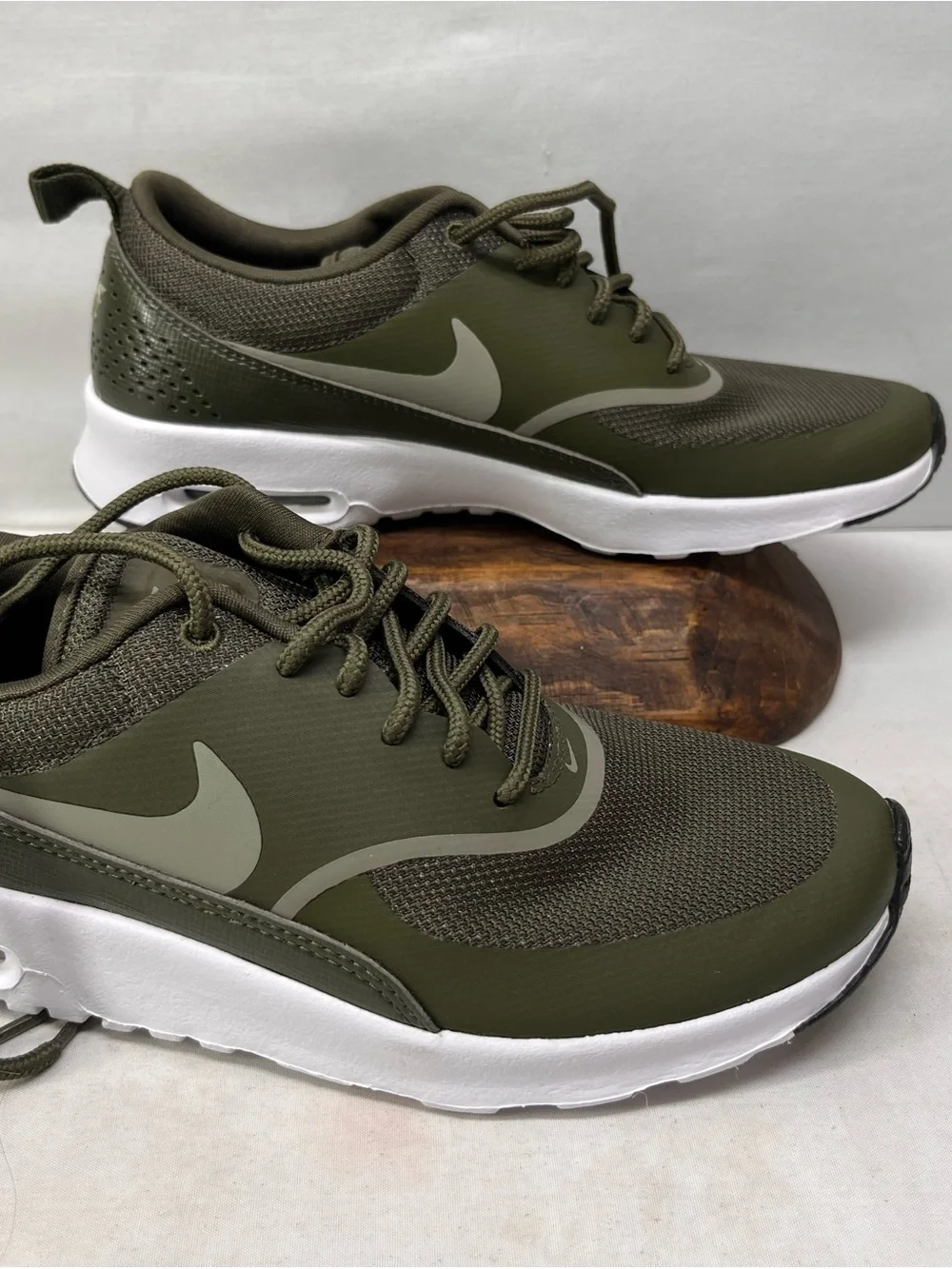 Nike Women’s Olive Green and White Athletic Sneakers