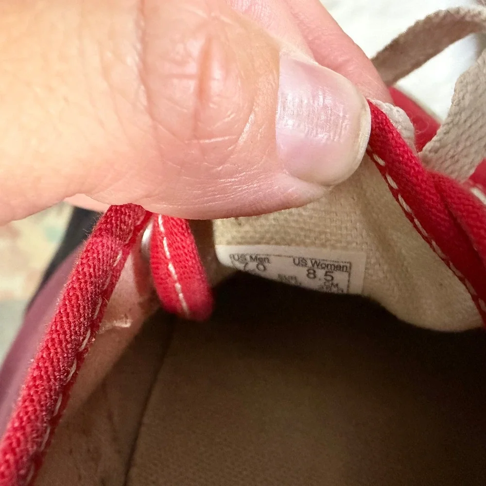 Vans bright cherry