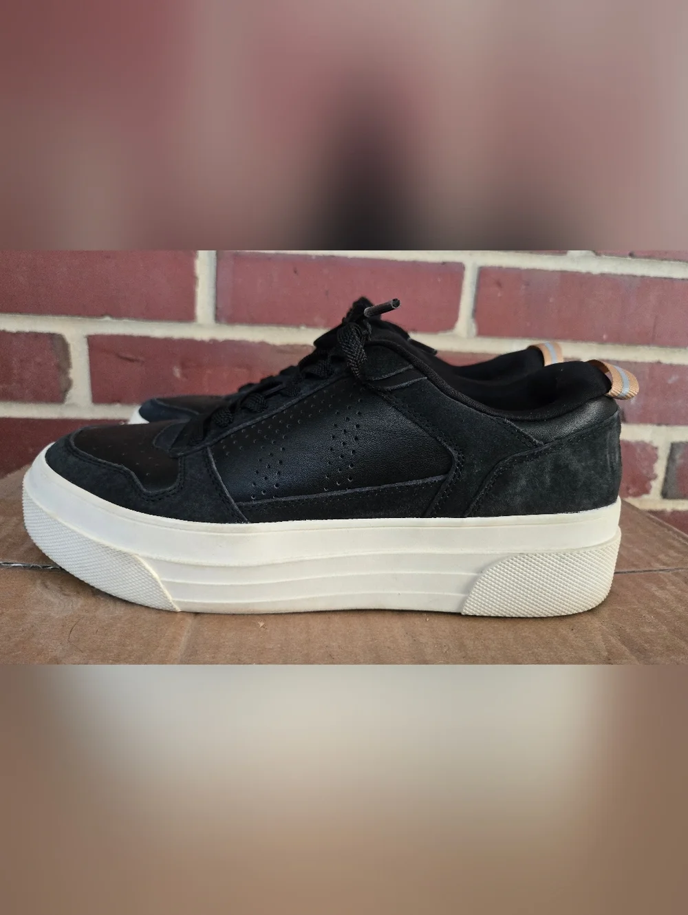 Le Tigre sleek minimal