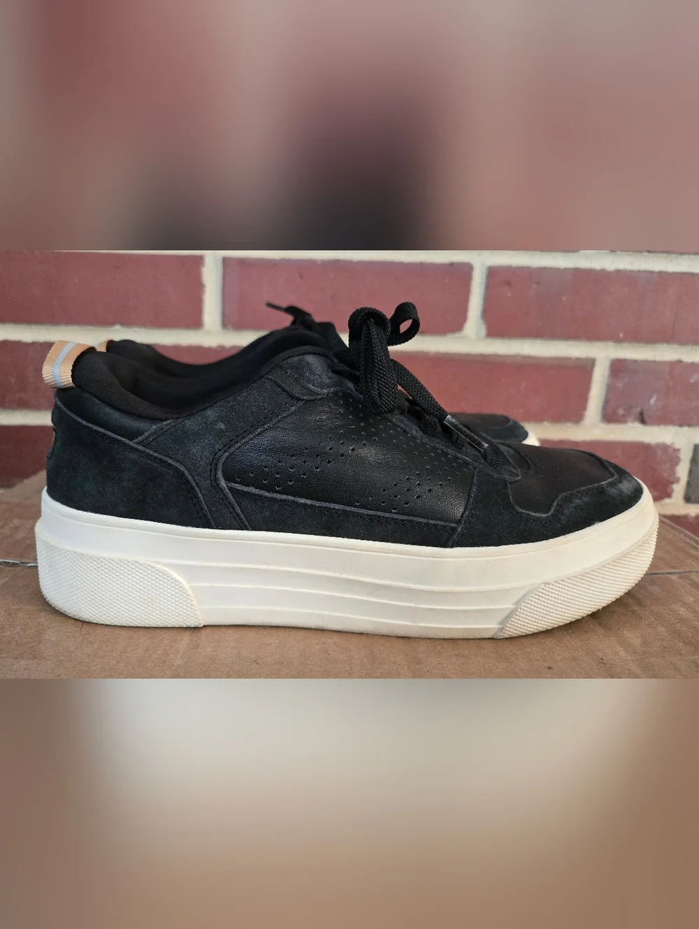 Le Tigre sleek minimal