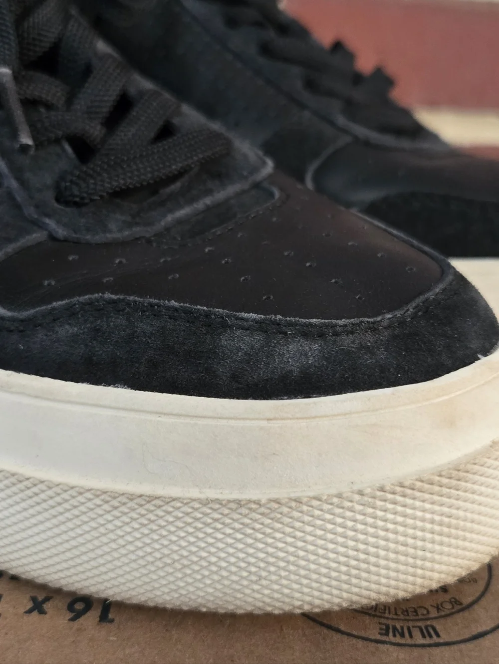 Le Tigre sleek minimal
