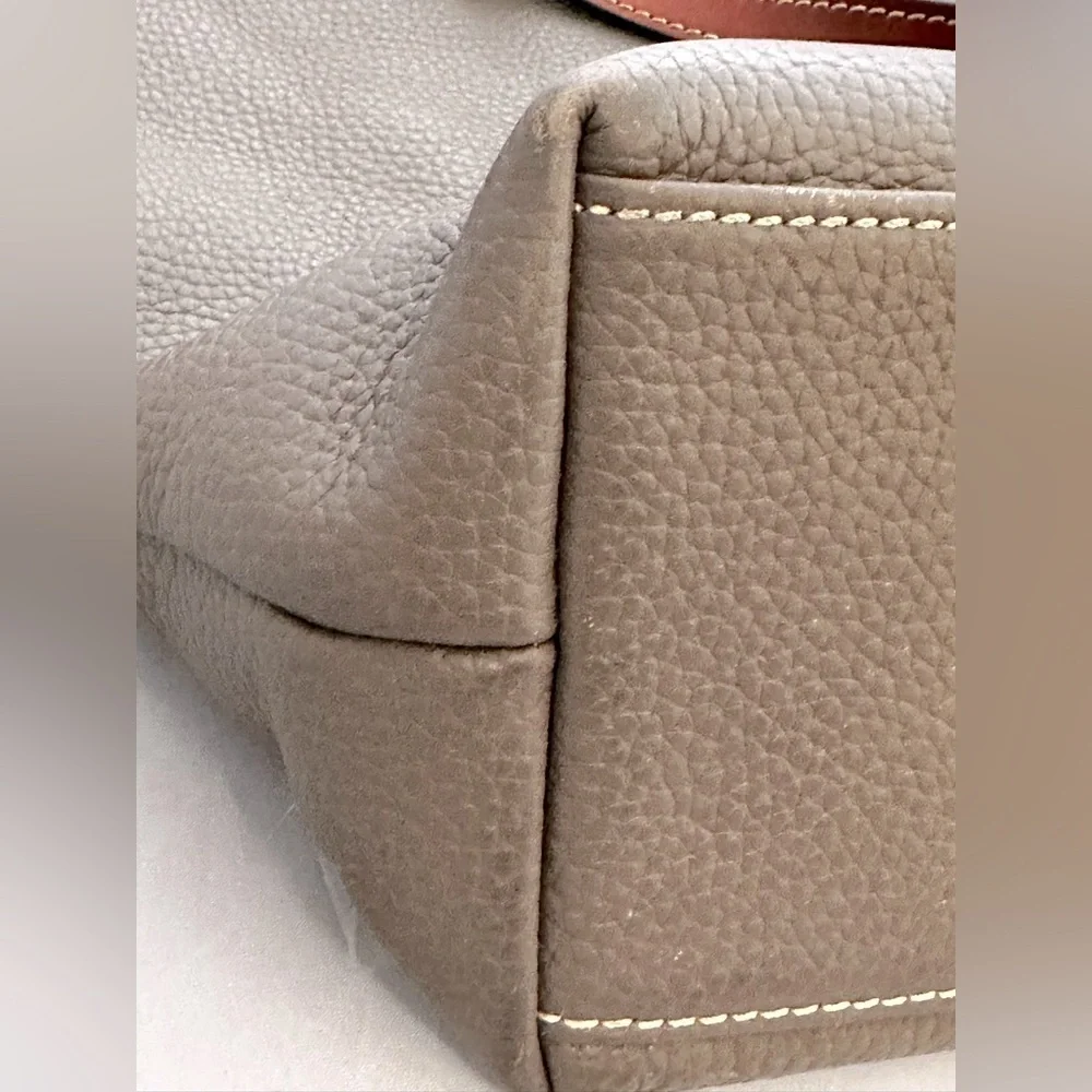 Dooney & Bourke questions comment