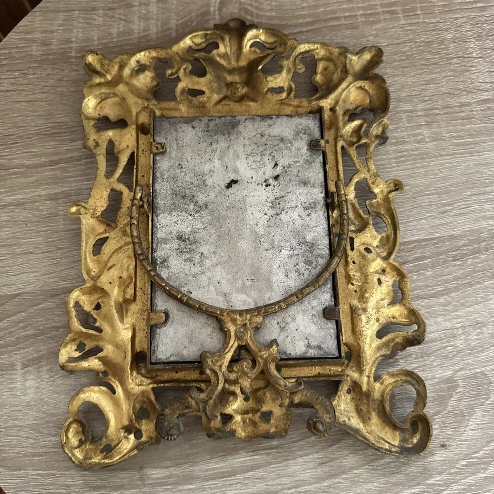 The Unbranded Brand mirror rougher