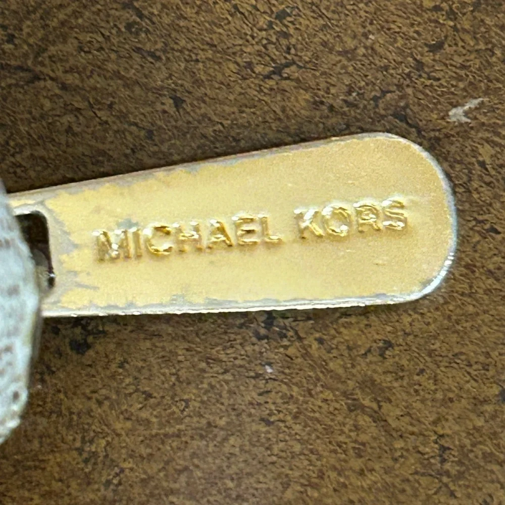 Michael Kors sides signature card