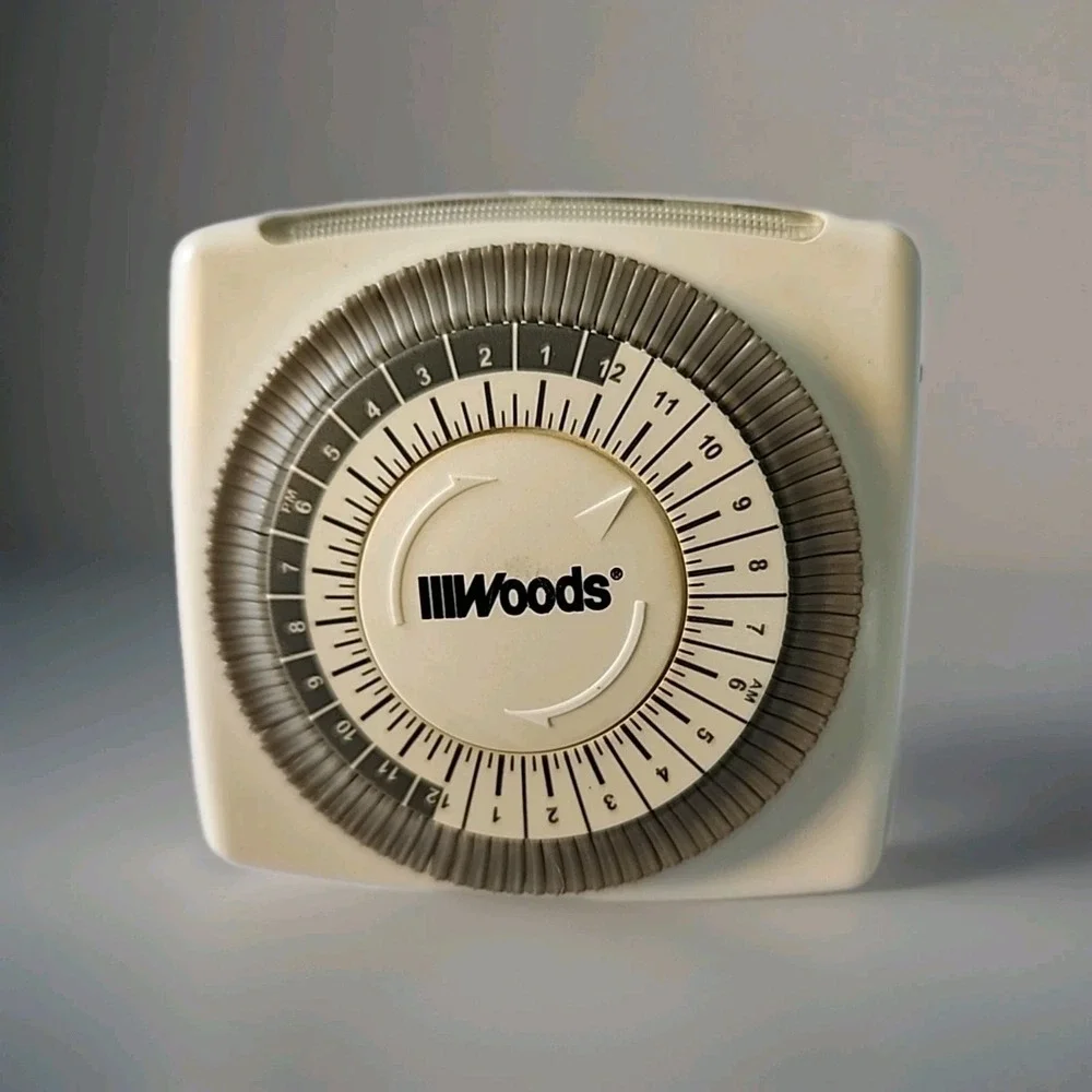 Woods Heavy Duty Electrical Timer Plug-In 125Vac 60Hz Easy To Use