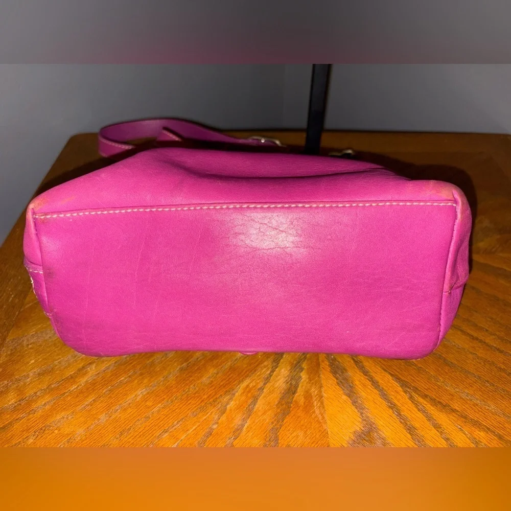 Cole Haan Vintage Hobo Style plum Leather Shoulder Bag in EUC