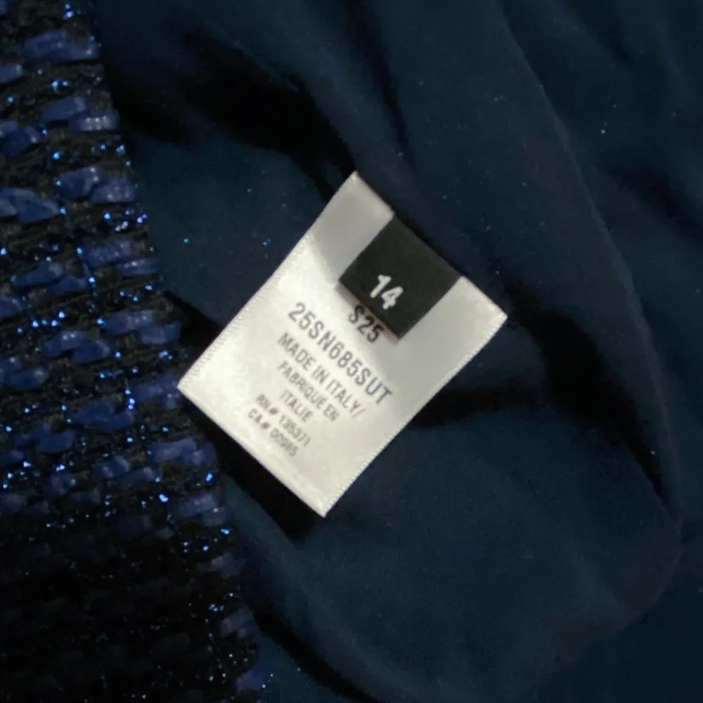 Oscar de la Renta new tag