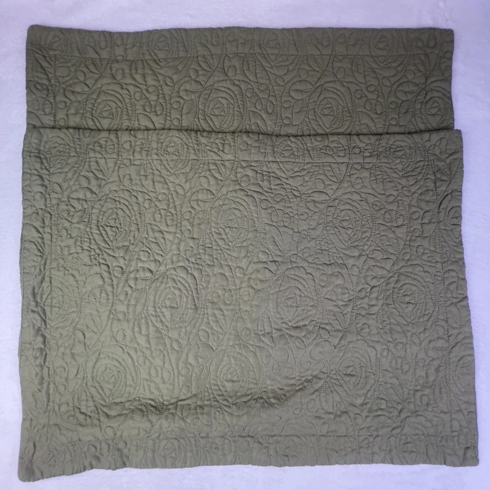 MarCielo Quilted Pillow Sham Queen Green Rose Floral Cotton Fill Polyester Cover