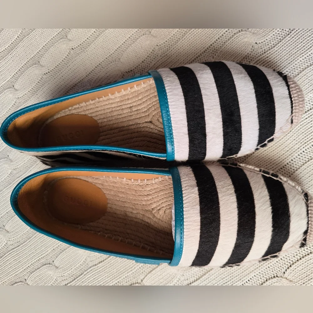 Gucci Lillibeth Pony Style Espadrilles Black & White Stripe Resortwear Size 39‎