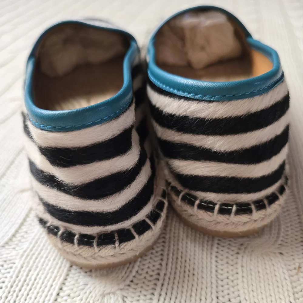 Gucci Lillibeth Pony Style Espadrilles Black & White Stripe Resortwear Size 39‎