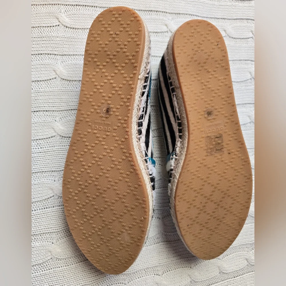 Gucci Lillibeth Pony Style Espadrilles Black & White Stripe Resortwear Size 39‎