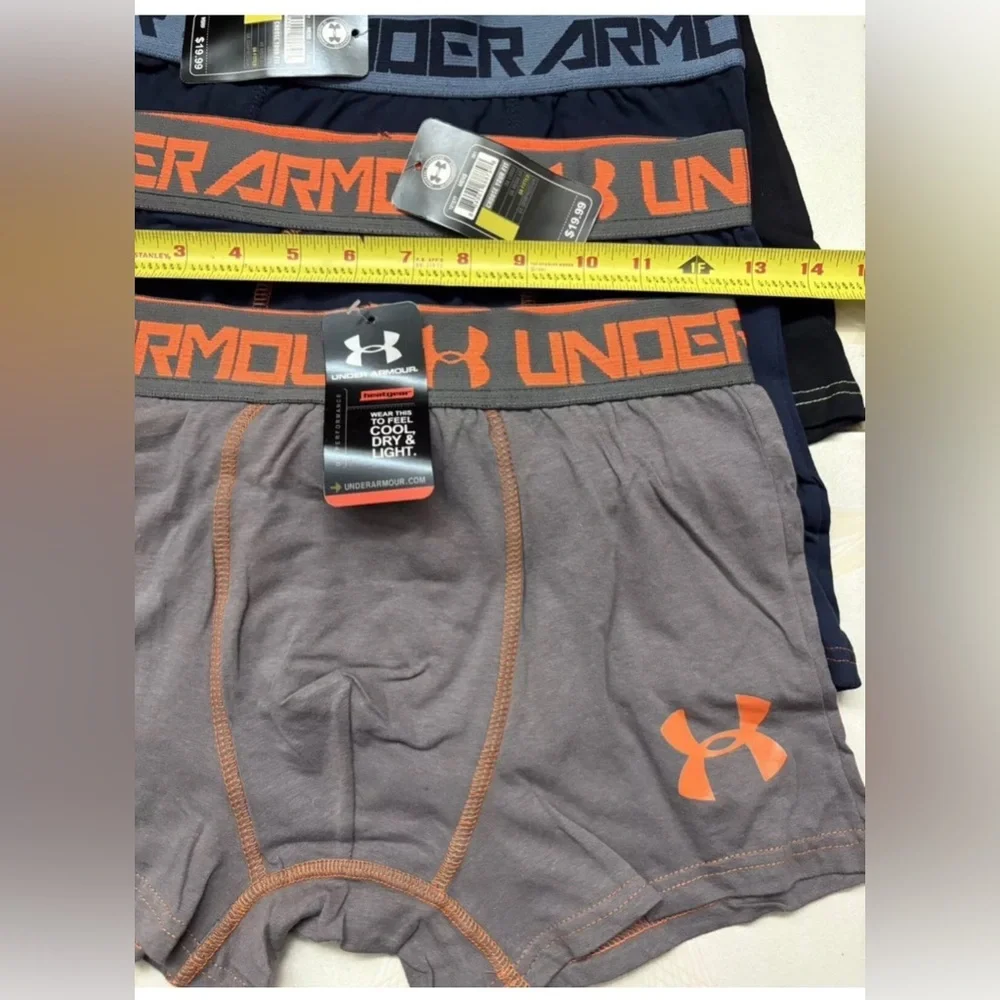 Under Armour or picture measurement