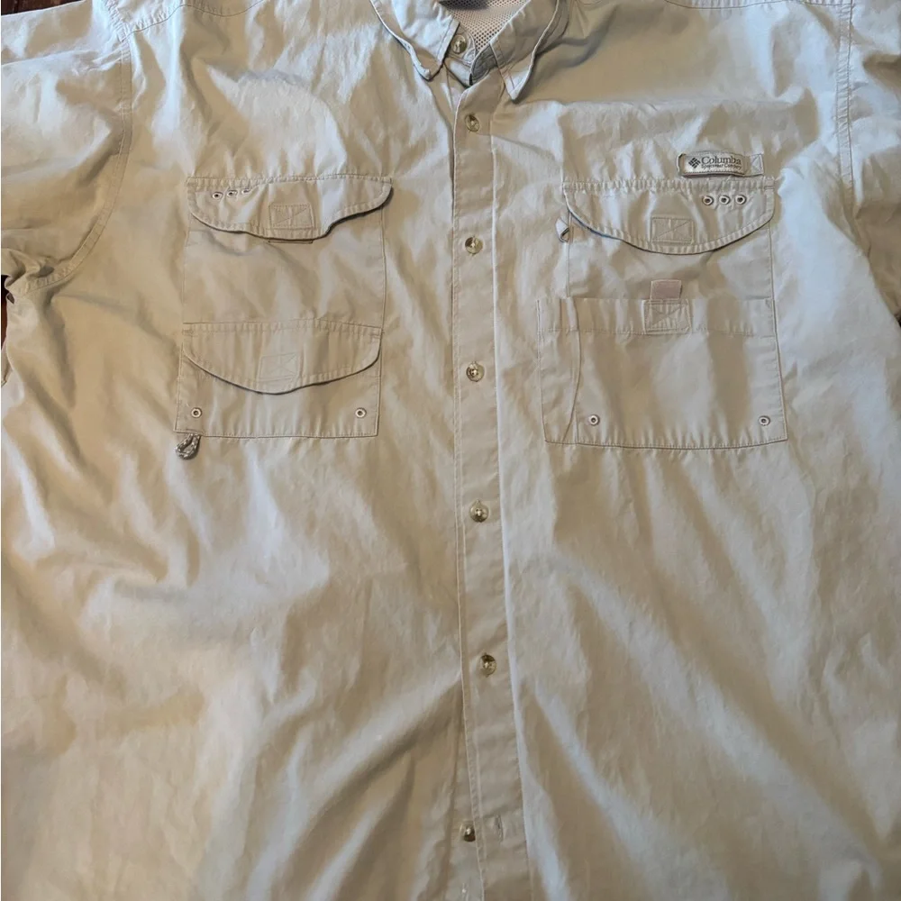 Columbia Tan Casual Button Down‎ Shirt Lightweight Outdoor