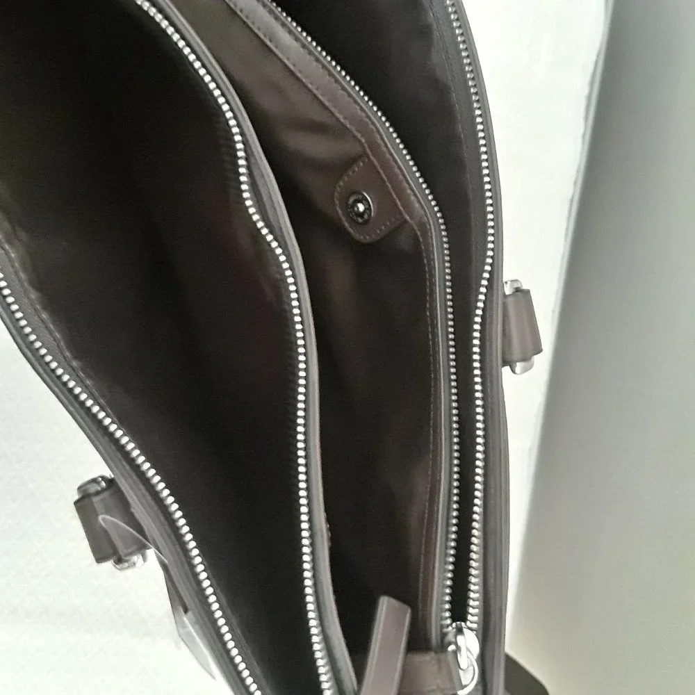 Coach double snap zip