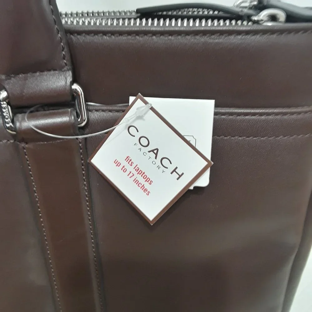 Coach closure zip