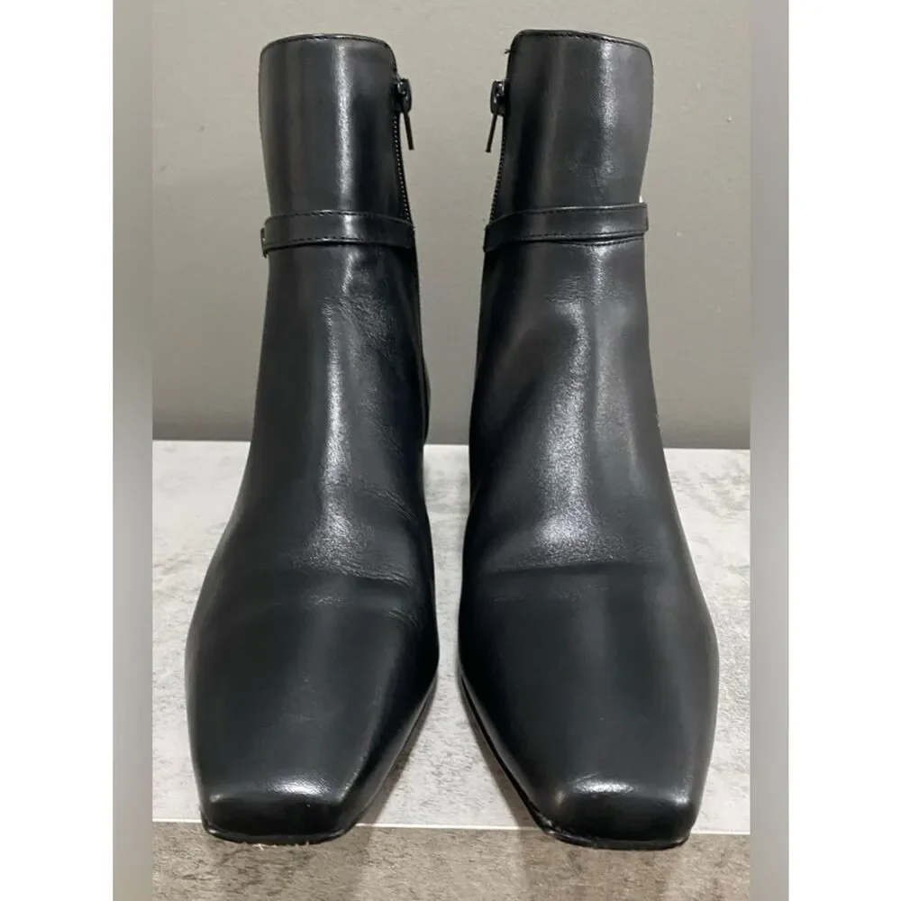 Bernardo Black Leather slender square toe Ankle Boots with Side Strap Size 9.5