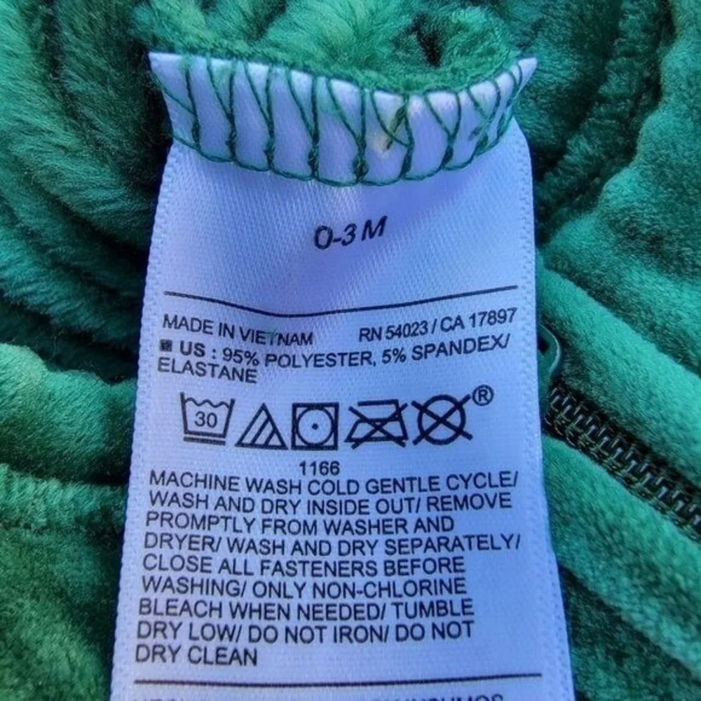 Old Navy navy flaws 3m