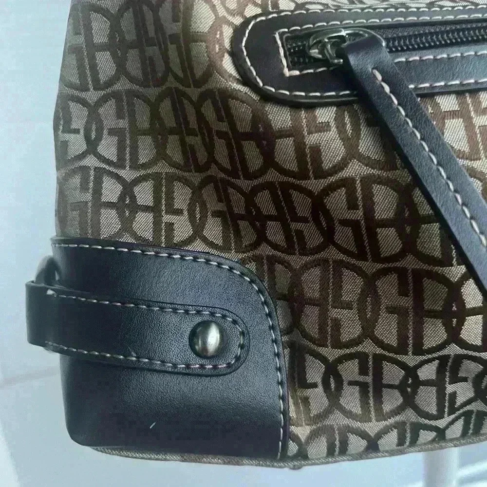 Giani Bernini handle pocket