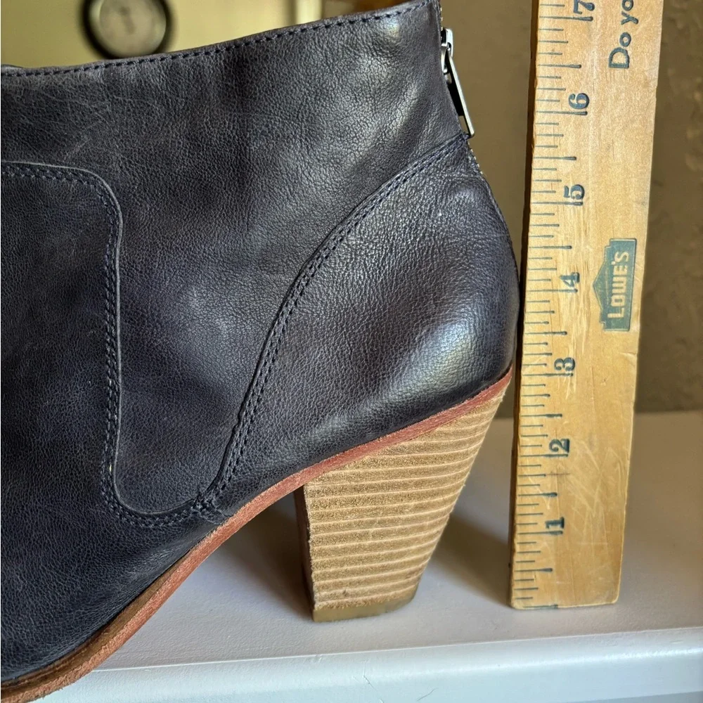 J Shoes very good