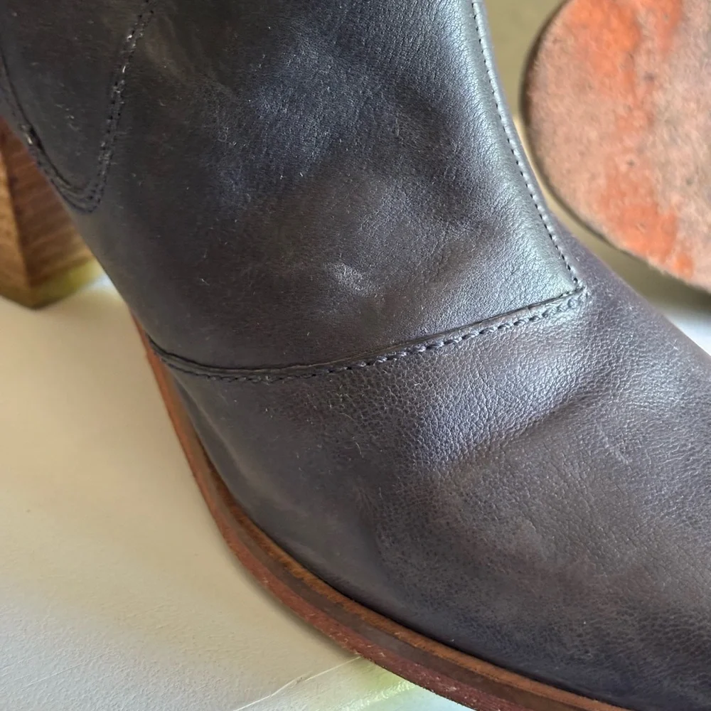 J Shoes very good