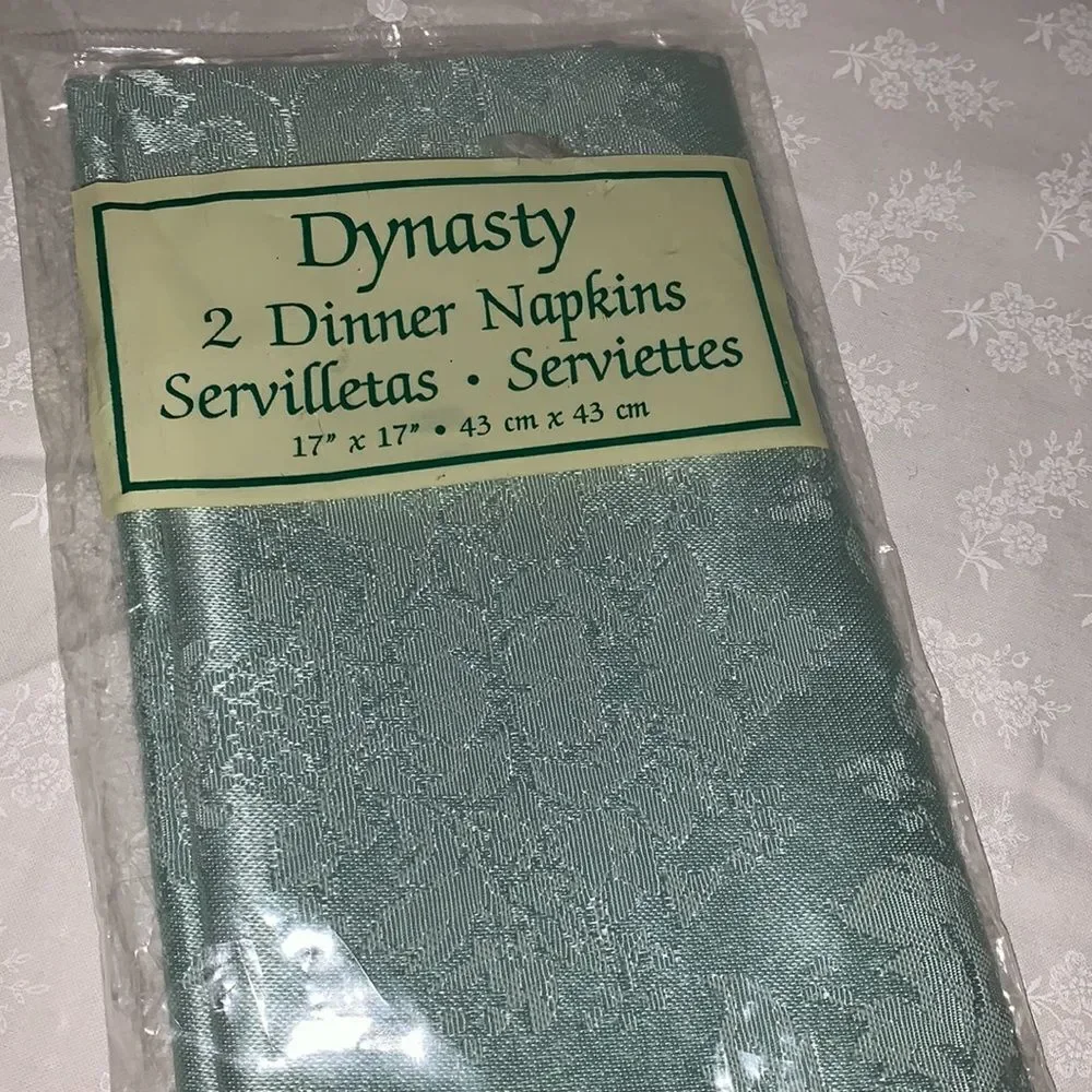 ‎NWT Vintage Sage Green Napkins. Set of two