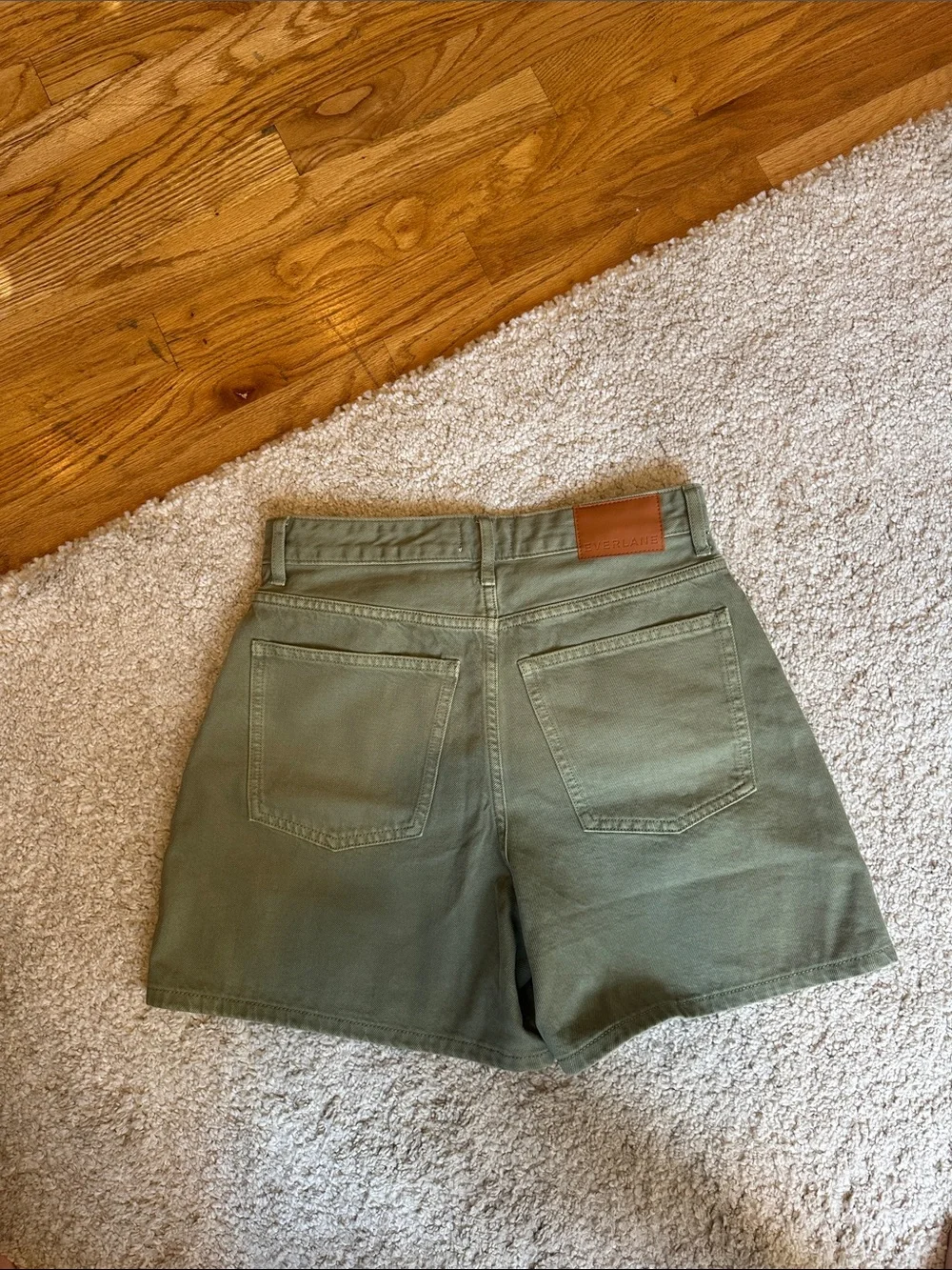 Everlane questions @nlhamiltom