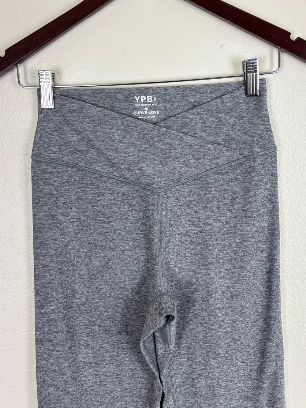 Abercrombie YPB Flare Leggings Sz Medium Crossover Waist Heather Gray Curve Love