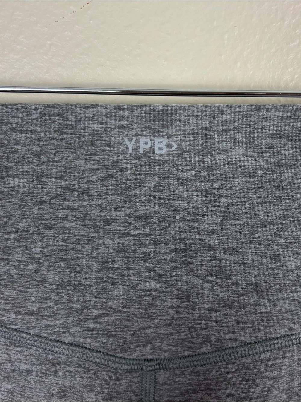 Abercrombie YPB Flare Leggings Sz Medium Crossover Waist Heather Gray Curve Love