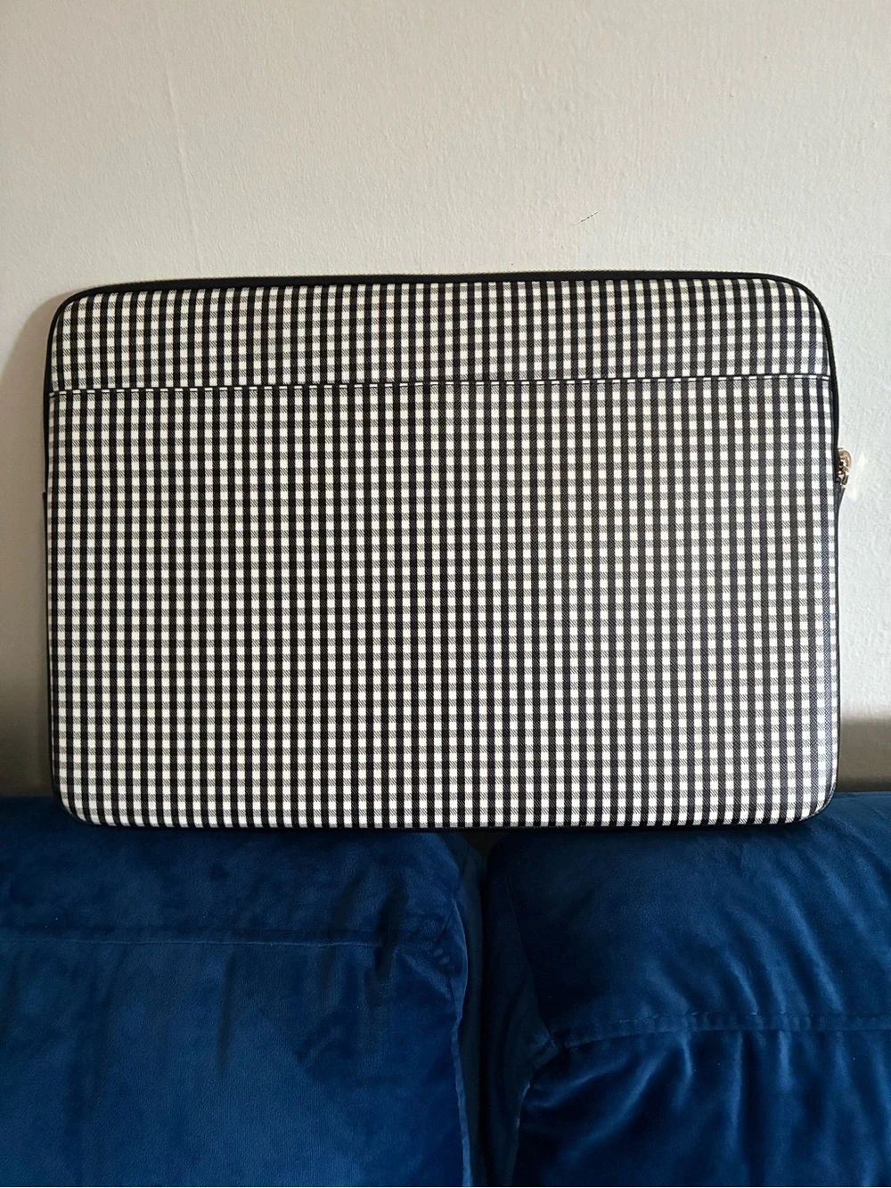 kate spade Black & White Gingham Zip Large Laptop Case with Gold Logo