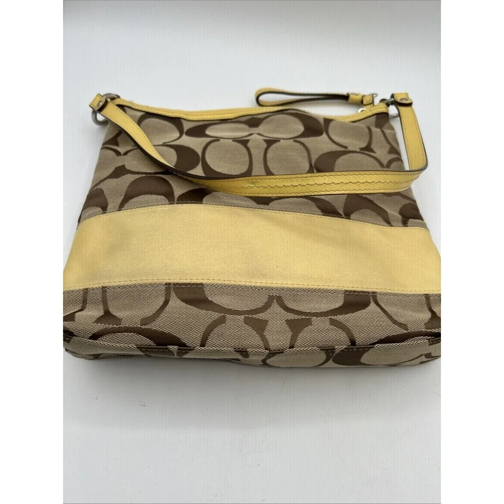 Coach shoulder bag