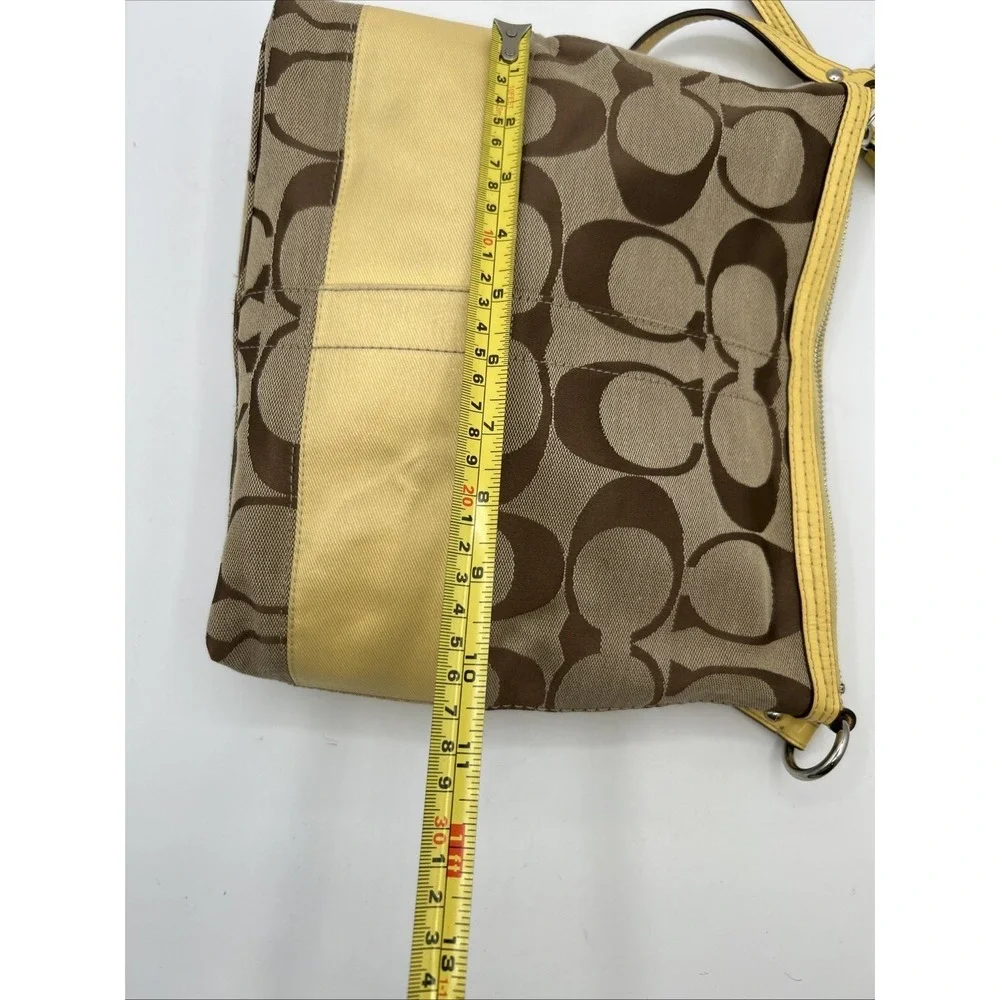 Coach shoulder bag